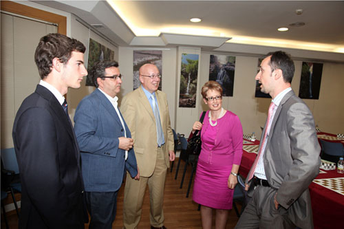 Top&aacute;lov y Vallejo Le&oacute;n 2012