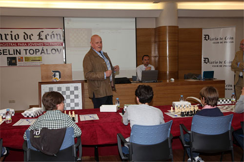 Top&aacute;lov y Vallejo Le&oacute;n 2012