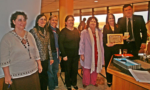 Nilda Cardozo y su distinción Juana María de Lara