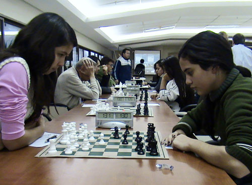 Iara Ríos vs Dhara Camila Genes Paredes