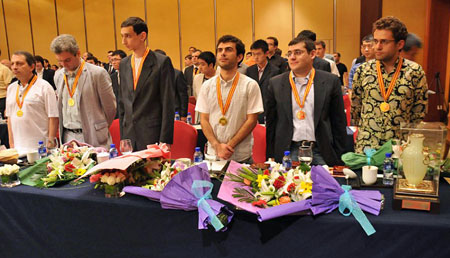 Armenia con su capit&aacute;n Arshak Petrosian