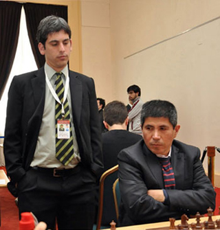 El &Aacute;rbitro Principal, Leandro Plotinsky y Julio Granda. Continental Am&eacute;ricas 2012