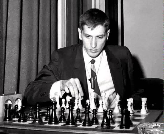 Fischer listo para jugar desde el Marshall Chess Club el Mem Capablanca 1965