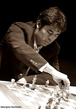 Nakamura jugando 8.Db3