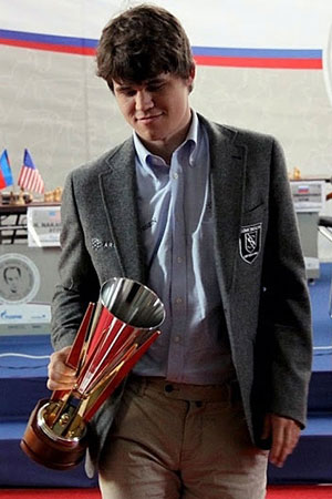 Otro triunfo para Carlsen &copy; Eteri Kublashvili