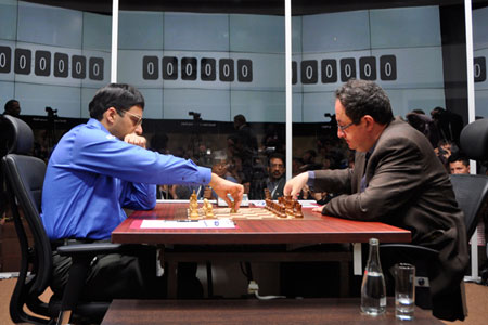 Partida 8 Anand iguala 4 a 4 