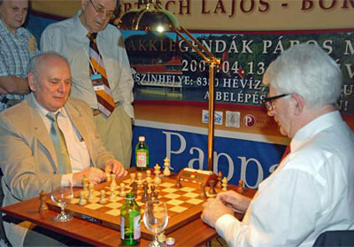 Portish y Spassky analizando en 2007, ambos con 70 a&ntilde;os 