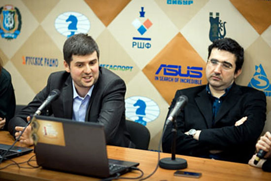 R 10 Svidler y un decaído Kramnik en la conferencia de prensa