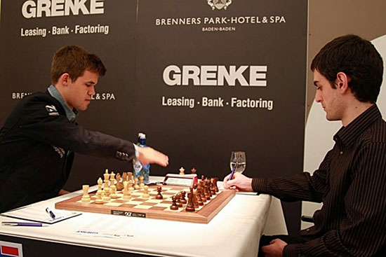 R 5 Carlsen derrota a Baramidze y comparte el liderazgo