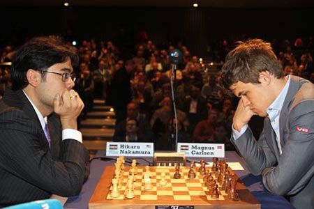 R 7 Nakamura juega 3.c3 ante Carlsen 