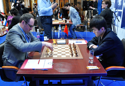 R7 Gelfand derrota a Ding Lireng