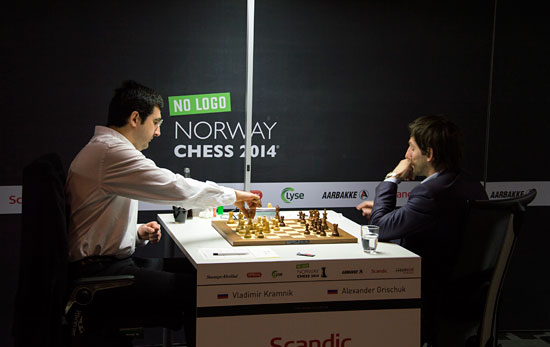 R9 Kramnik sufre su tercera derrota, esta ante Grischuk