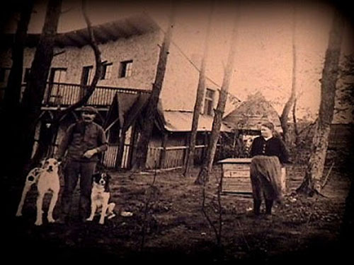 Martha y Lasker en la campiña, en la casa de vera en Thyrow