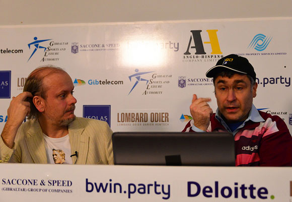 Stuart Conquest y Vasili Ivanchuk durante su clase magistral