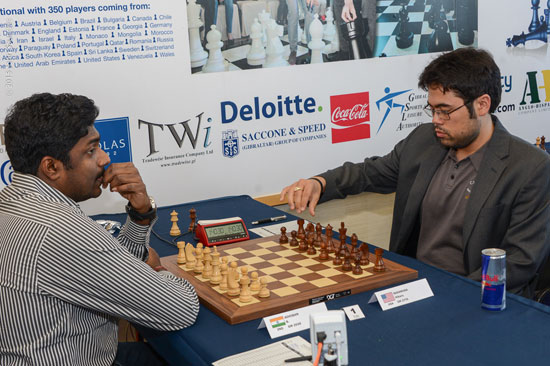 Adhiban y Nakamura en la primera mesa