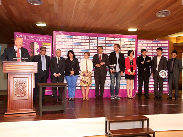 Yi Wei conquista León a dos jugadas por segundo