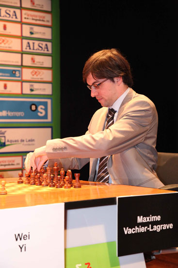 El portento chino vence en la final a Vachier-Lagrave por 2,5-1,5