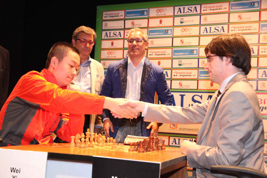 El portento chino vence en la final a Vachier-Lagrave por 2,5-1,5
