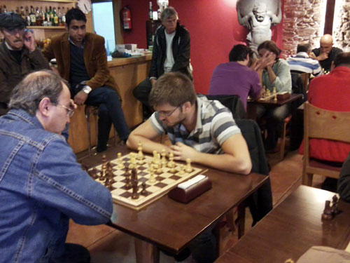 II Torneo Xadrez Café Bendaña. Santiago Compostela. 2013. Foto 5