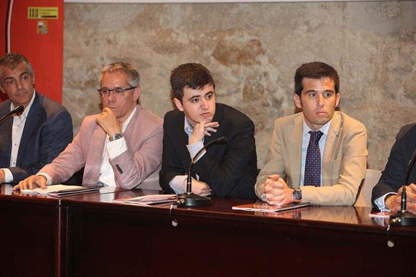 Jaime Santos entre Alfonso Lahuerta y López Benito