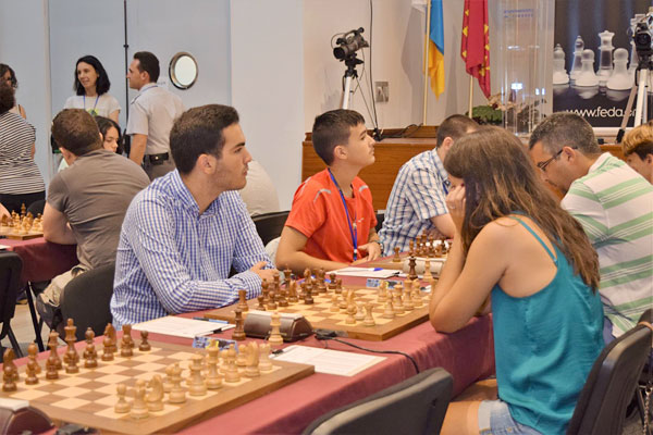 Laura Collado (Madrid) vs  Alberto Portela (Galicia) , y Juan Carrasco (Extremadura) vs Marcos Lianes (Madrid)