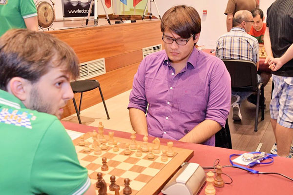Oromana Schneider vs C.A. Casino Beniajan - DuoChess. Emilio Cordova vs Nils Grandelius