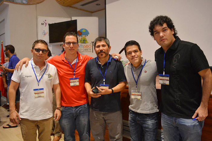 Lázaro Bruzón, Renier Vázquez, Julio Granda, Eduardo Iturrizaga y Sandro Mareco