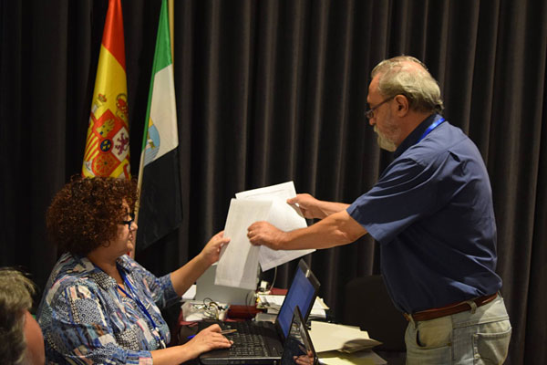 Sagrario Rodríguez (Árbitro) y Francisco Fernández Albalate (Director)
