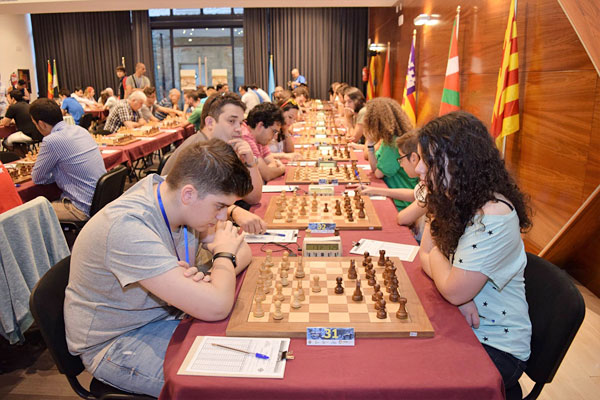 Salvador Guerra (Andalucía) vs Marta García (Andalucía)