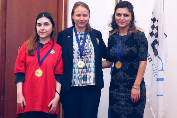 Ana Matnadze medalla bronce al mejor tercer tablero femenino 