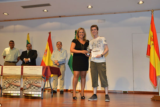 Antón, con Macarena García, concejala de Deportes y Cultura