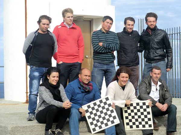 Xadrez entre Faros. Jugadores y organizadores en el Faro de Cabo Touriñán