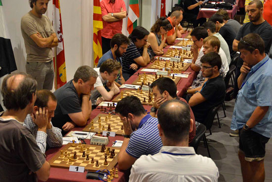 Paco Vallejo vs José Fernando Cuenca, Oleg Korneev vs David Simón.