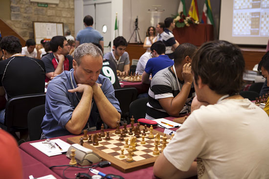 GM Alvar Alonso Rosell (España) vs. GM Gilberto Milos (Brasil)