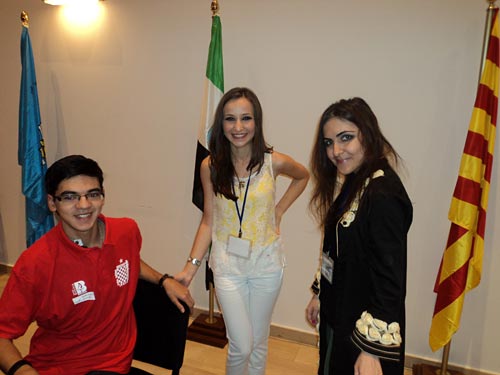 Anish Giri, Sopiko Guramishvili y Ana Matnadze