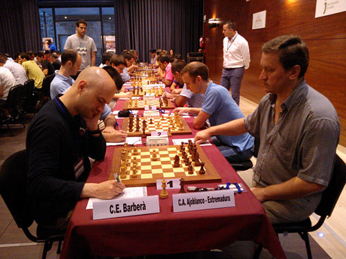 Narciso y Kornéiev, en el primer tablero de la final de Primera División