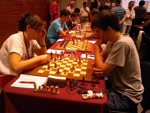 Alvar Alonso vs. Sabrina Vega