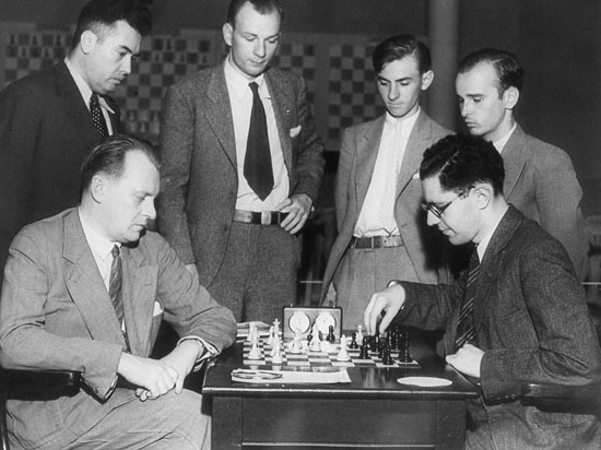 Alexander Alekhine vs. Isaac Kashdan