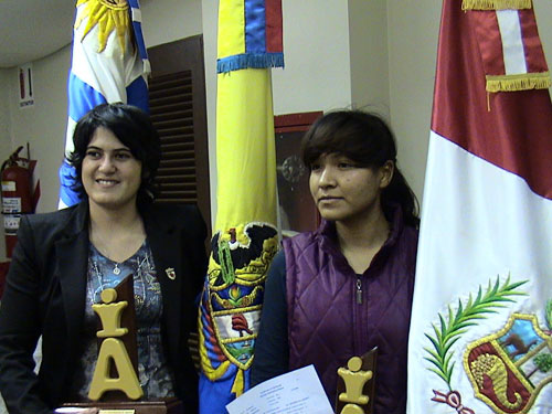 Carla Heredia y Ann Chumpitaz 1 y 2 del Grupo B