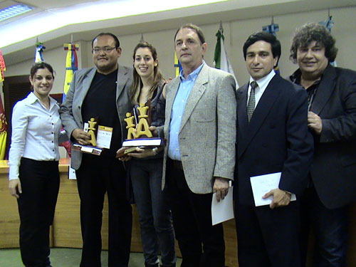 Erlinne Etienne, Oswaldo Zambrana, Carolina Luján, Reynaldo Vera, Gustavo Benítez y Zenón Franco