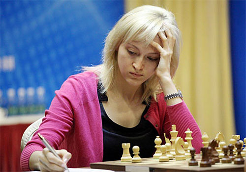 Ushenina, Anna