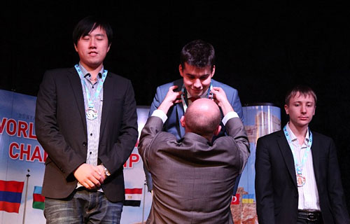 2 Bu Xiangzhi, 1 Nepomniachtchi y 3 Kryvoruchko, los mejores en el 4º tablero 2