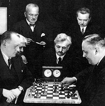 Alekhine frente a Bogoljubov, Lasker mira