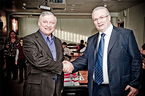 Anatoly Karpov y Vladimir Semenov, Jefe de gobierno de la región Nefteyugansk