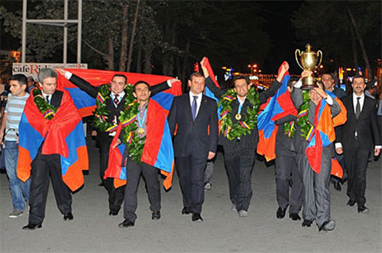 Armenia, con Akopian, gana la olimpiada de Estambul 2012