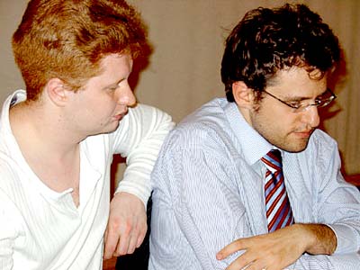 Vladimir Potkin con Levon Aronian