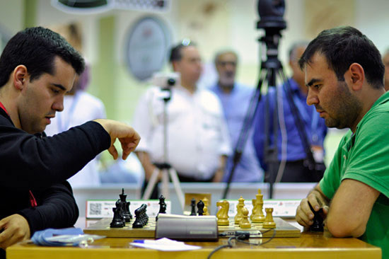 Bliz R 16 El subcampeón mundial de Blitz Ian Nepomniachitchi vence a Mamedyarov