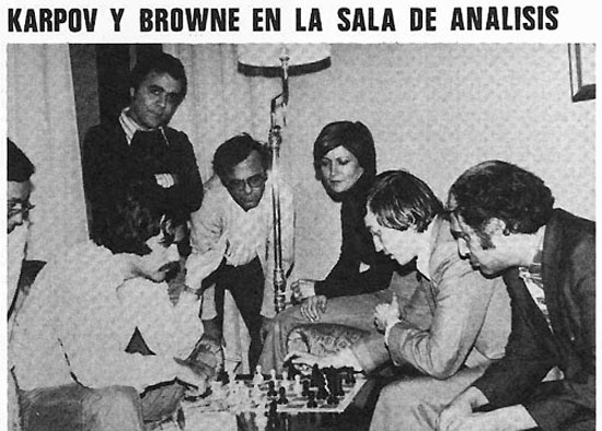 Browne en post mortem con Karpov, Tal mira Las Palmas 1977