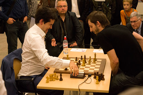 44.Dd4 de Grischuk y gana la partida decisiva ante un muy expresivo Nepomniachtchi 