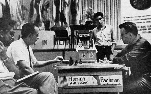 El hijo de Capablanca hace las jugadas de Fischer en el Mem. Capablanca 1965